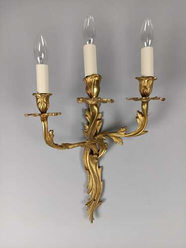 Single French Triple Arm Gilded Brass Wall Light